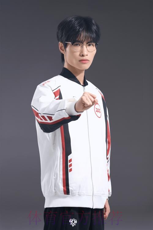 北京JDG定妆照:期待他们带着坚定信念,用实力迎接破晓曙光 北京JDG定妆照:期待他们带着坚定信念,用实力迎接破晓曙光