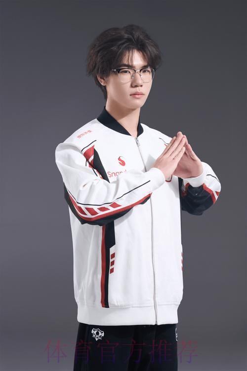 北京JDG定妆照:期待他们带着坚定信念,用实力迎接破晓曙光 北京JDG定妆照:期待他们带着坚定信念,用实力迎接破晓曙光